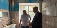 В Волжском власти приехали с проверкой в проблемное общежитие - Блокнот Волжского