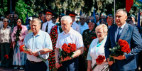 Александр Хинштейн поздравил курян с Днем Воздушно-десантных войск - Курская правда