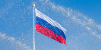 Болельщица из Германии принесла флаг РФ на ЧЕ по водным видам спорта - Spbdnevnik.ru