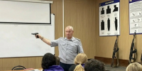 Будущие педагоги примерили профессию кинолога: в учебном центре ГУФСИН прошла встреча со школьниками - УФСИН по Свердловской области