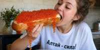 Девушка есть бутерброд / Фото: создано в нейросети ChatGPT - ИА Амител