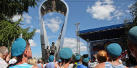 Первые лица региона поздравили воронежцев с Днем ВДВ - Единая Россия