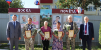 В Сухиничах открыли обновлённую Доску почёта лучших работников сферы ЖКХ - Законодательное Собрание