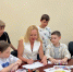 В Международный день дружбы, 30 июля 2026 года, в творческой гостиной «АМЦ «Родина» состоялось арт-занятие «Хоровод дружбы» - Управление культуры