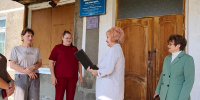Ирина Солнцева встретилась с волонтерами Поспелихинского района - Законодательное Собрание