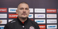 Главный тренер хоккейного клуба «Рубин» Александр Осипов: «Начало второго матча мы проспали и потребовали от ребят силовой игры» - Тюменская арена