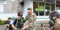 Военнослужащие Красноярского соединения Росгвардии познакомили отдыхающих детей с тонкостями РХБ защиты - Росгвардия