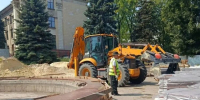 В сквере на Красной площади Луганска рассматривают возможность установки системы капельного полива - Донецк Медиа