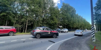В Зеленогорске сотрудники Росгвардии, став очевидцами серьезного ДТП, вызвали на место происшествия спасателей, а также оказали доврачебную помощь пострадавшим - Росгвардия