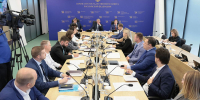 Дмитрий Миляев провел заседание редакционной комиссии по подготовке доклада на Совет при Президенте РФ по спорту - ИА Тульские новости