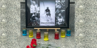 ​Возле &quotПлатинум Арены&quot в Хабаровске появился стихийный мемориал в память об Алексее Мурыгине Пресс-служба ХК &quotАмур&quot - AmurMedia.Ru