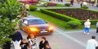 В Кисловодске ищут водителя, прокатившегося по пешеходному Курортному бульвару - ИА Победа 26