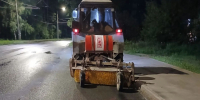 Ночью уборку города продолжили пять тракторов. - Городской округ Иваново