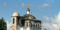 В возрождающемся храме села Чирково установили купол с крестом - Альметьевская Епархия