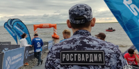 Сотрудники Росгвардии обеспечили общественный порядок во время проведения экстремального заплыва в Дудинке - УВО ВНГ России по Красноярскому краю