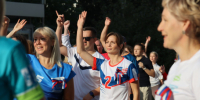 День физкультурника встречаем активно! Открытая зарядка у Правительства - Министерство региональной политики