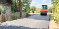 Подрядчик приступил к укладке асфальтобетонного покрытия на дороге Ручьи – Сосницы - Новгородское областное телевидение