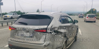 Во Владивостоке внедорожник ударил Lexus и "размотался" об леера - ГТРК Владивосток
