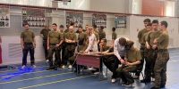 На сборах «Гвардеец» юнармейцы учатся управлять беспилотниками - Правительство