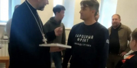 Наместник Всехсвятского храма провел экскурсию для сербского добровольца Деяна Берича - Якутская и Ленская епархия