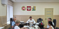 Глава района Роман Исланов встретился с представителем федерации парусного спорта. - Газета Новая жизнь