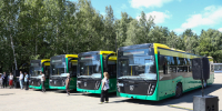 Заречному передали очередную партию новых автобусов, – Олег Мельниченко - Правительство