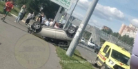 Авто с женщиной за рулем перевернулось на крышу на проспекте Победы в Казани - ИА Татар-информ