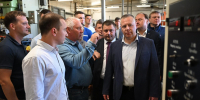 ​Михаил Евраев встретился с коллективом ООО «Протэкт» - Правительство