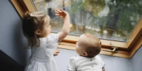 На Камчатке следователи начали проверку по факту падения 2-летнего мальчика из окна - КамИНФОРМ