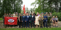 Крылатая пехота против забвения:  ветераны-десантники пронесли память о герое через 250 километров - Газета За большую Дегтярку