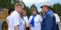 «Партийный контроль» выехал в Усть-Чем: задача - проанализировать ход ремонтных работ мостового сооружения - Администрация Искитимского района
