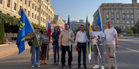 Депутаты и активисты ЛДПР возложили цветы на Соборной площади в День освобождения Белгорода - ЛДПР
