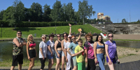 От йоги до зумбы: амфитеатр «Песчанки» превратился в фитнес-клуб под открытым небом - Всеволожские вести онлайн