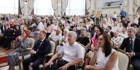 Среди участников собрания в честь Дня физкультурника - олимпийские чемпионы. Фото Александры Федотовой - Законодательное собрание