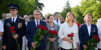 85 лет городу-госпиталю: в Сочи состоялась торжественная церемония возложения Гирлянды памяти к мемориалу «Подвиг во имя жизни» - Sochi.Com