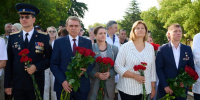 Председатель Горсобрания Сочи Виктор Филонов возложил цветы к мемориалу «Подвиг во имя жизни» - Городское Собрание