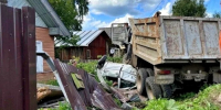Пожарные Вельского округа спасли водителя, застрявшего в машине - ИА Dvina29
