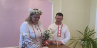 Без фаты и смокинга: амурчане сыграли свадьбу в русских народных костюмах (ФОТО) - Asn24.Ru