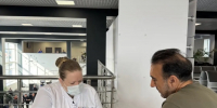 НАШИ СПЕЦИАЛИСТЫ ВНОВЬ ПРОВЕРИЛИ ЗДОРОВЬЕ ПАССАЖИРОВ ПЕРЕД ВЫЛЕТОМ - Центр медицинской профилактики