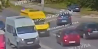 Момент смертельного ДТП с реанимацией в Туле попал на видео - ИА Тульская служба новостей