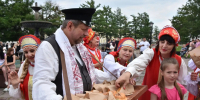 В Костроме отметили армянский праздник Вардавар - Город Кострома