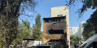 Это нежилое здание, с другой стороны находится вход в пункт выдачи заказов | Источник: Марина Рыбалкина / 161.RU - 161.Ru