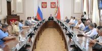 В правительстве Воронежской области наградили отличившихся работников строительной отрасли - РИА Воронеж