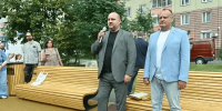 В Балашихе Олег Зверев принял участие в открытии современной детской площадки на улице Дмитриева - КПРФ