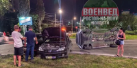 В Ростове легковушка завалилась на бок в ДТП с тремя машинами - DonDay.Ru
