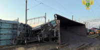 Под Орском сошли с рельсов семь вагонов с рудой - Комсомольская Правда