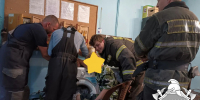 В детском лагере в Ленобласти спасатели сняли с пальца мальчика застрявшее кольцо - 47Channel.Ru