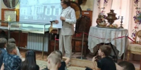 В Енотаевском музее прошёл познавательный час ко Дню строителя - Газета Енотаевский вестник