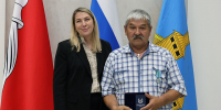 В Новоусманском районе вручили награду механику с 41-летним стажем - РИА Новости Новой Усмани