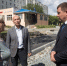 Мэр Кургана Науменко проверил, как ремонтируют дворы в микрорайоне Северном - Область 45